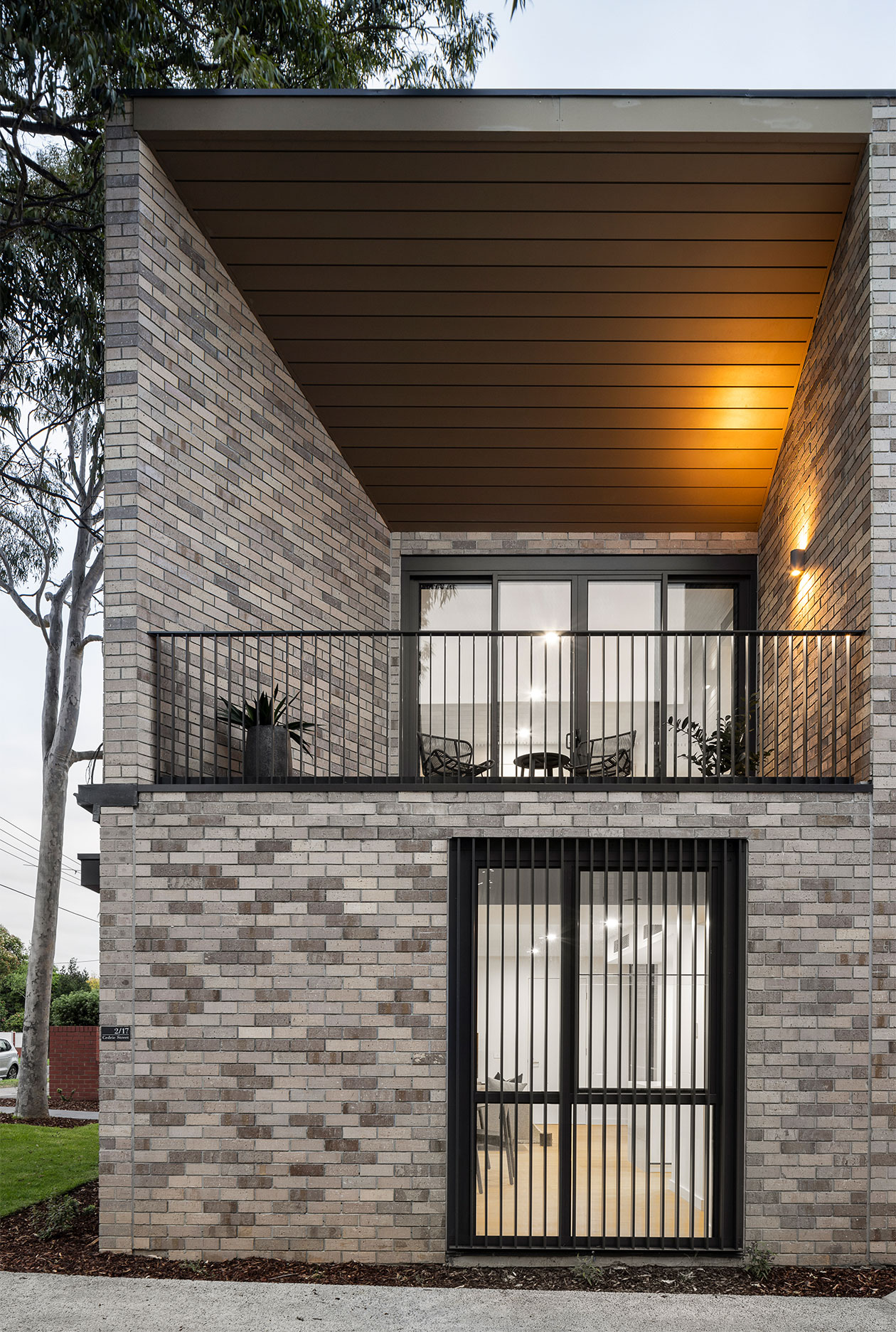 Architecture of townhomes at The Grounds of Ivanhoe